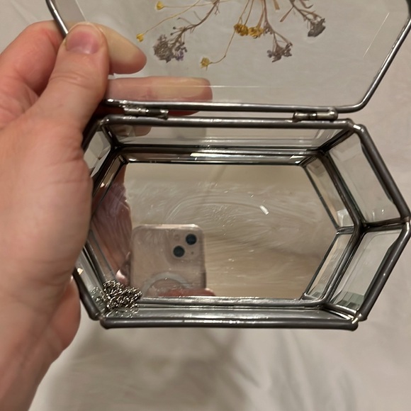 Glass keepsake box - Picture 10 of 12
